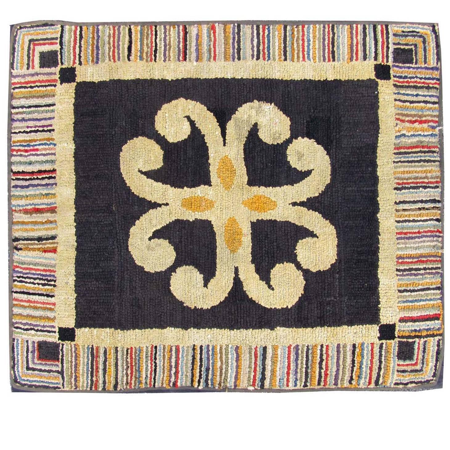 Vintage Early 20th Century American Folk Art Hooked Rug For Sale