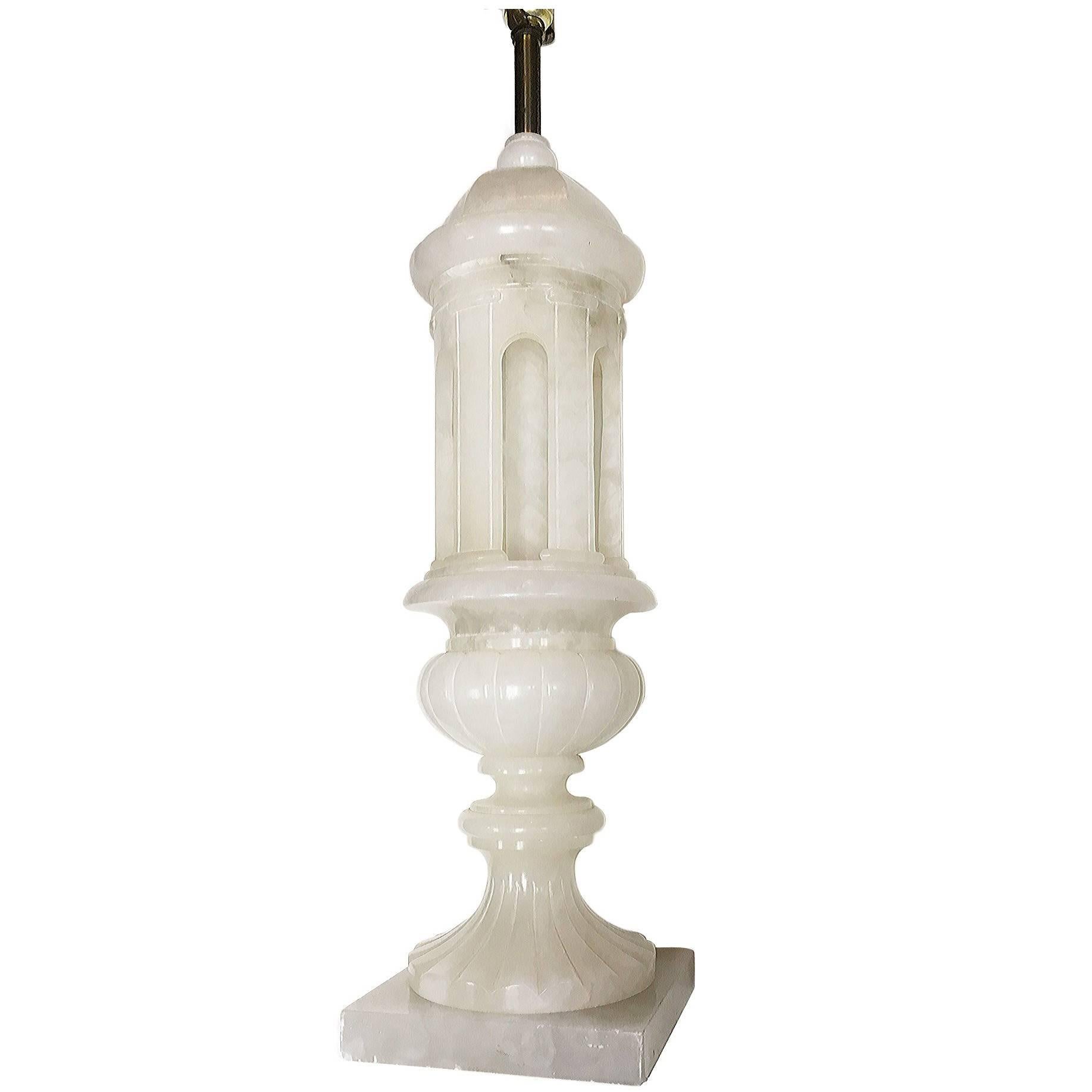 Große große Alabaster-Tischlampe im Angebot