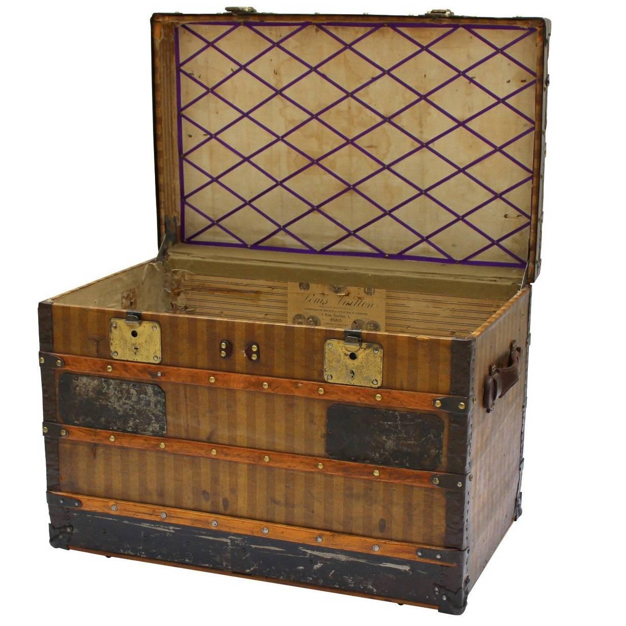 Louis Vuitton Courier Trunk with Rayee Stripe Circa 1890's For Sale