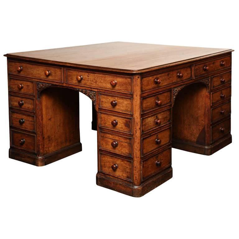 Unusual 19th Century Oak Partners Desk Bei 1stdibs