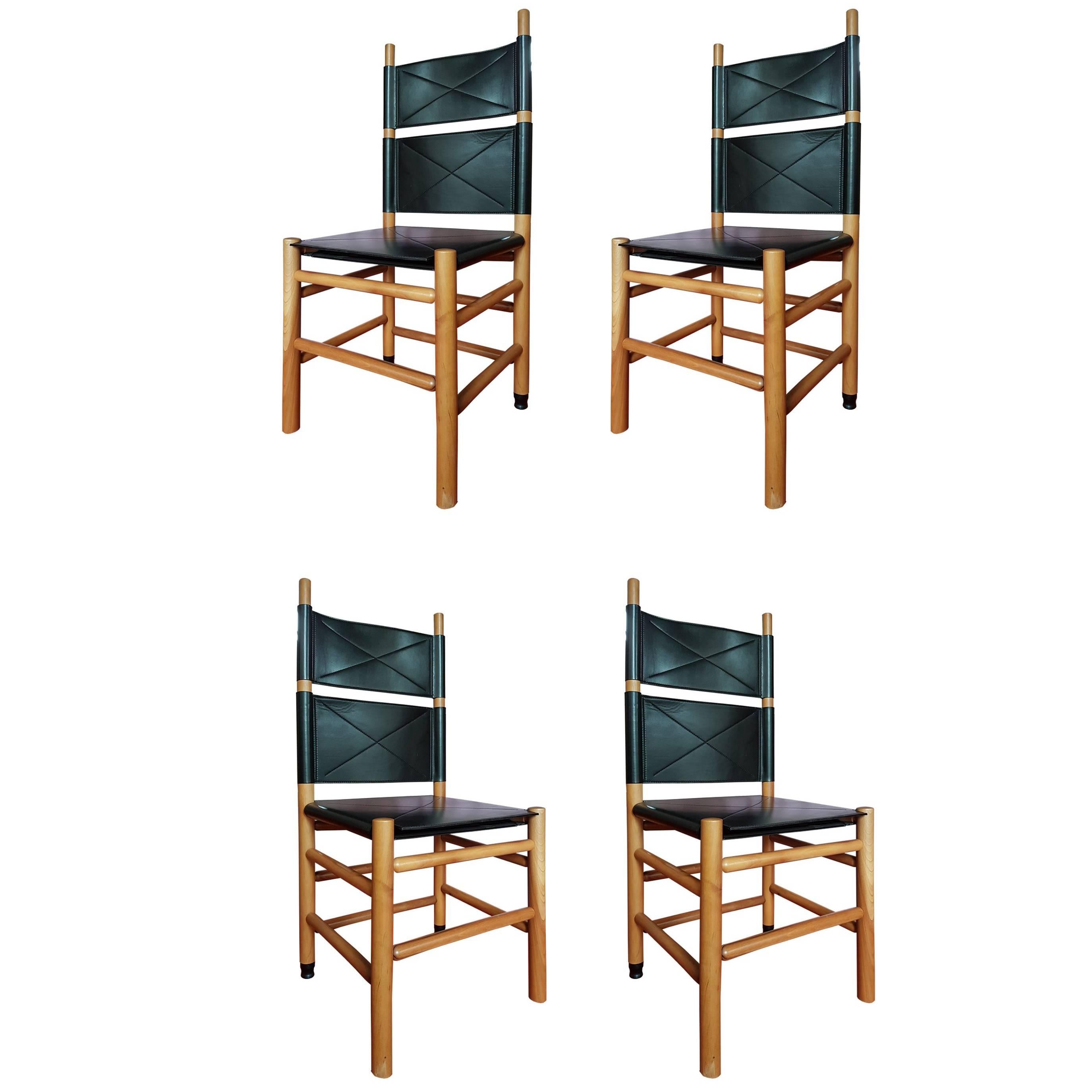 Carlo Scarpa Set of 4 Italian Bernini Walnut Chairs with Black Leather Seat 1977 For Sale