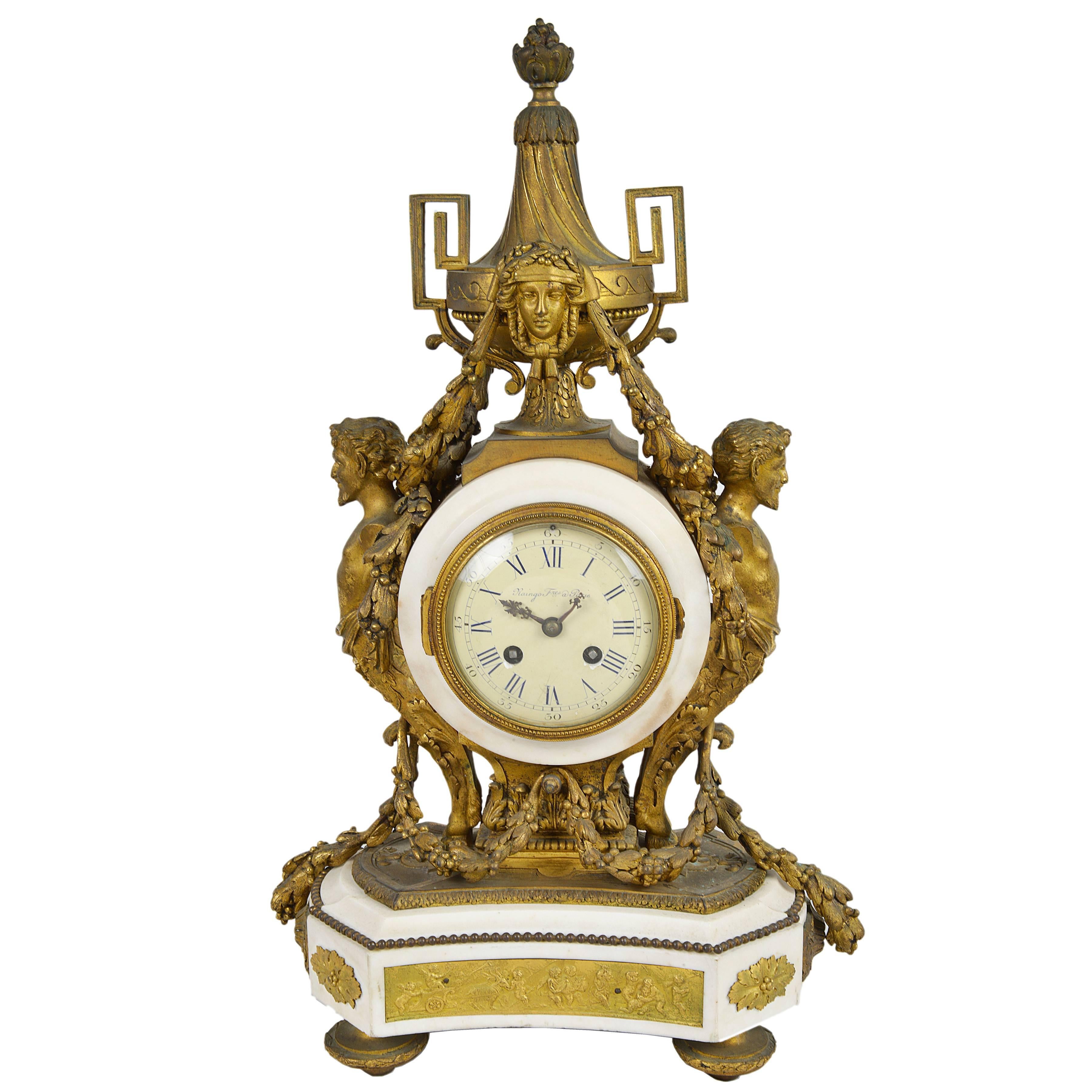 Raingo Fres, Paris. Pendule de cheminée de style Louis XVI en vente