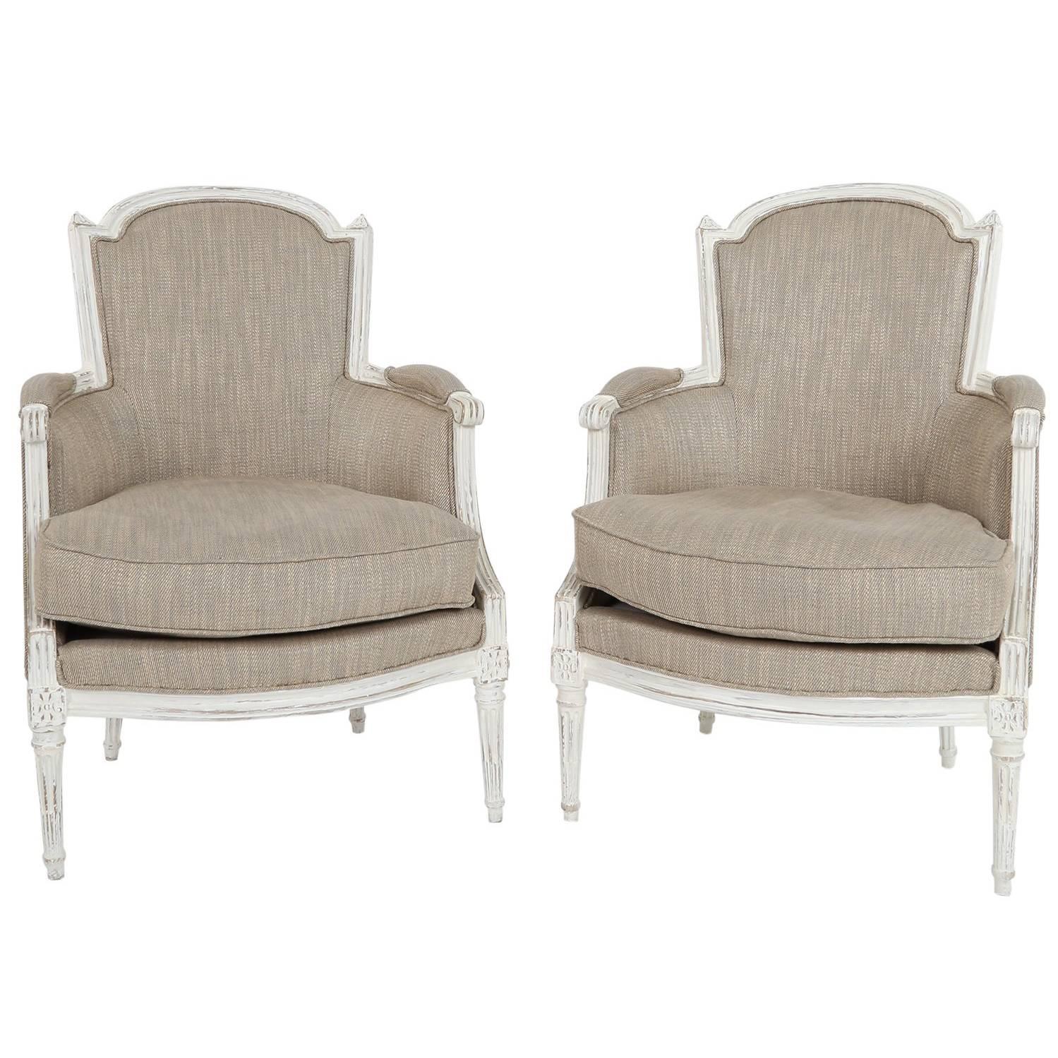 Pair of French Louis XVI Bergères Chairs 18th Century Gustavian/Shabby Chic Styl For Sale