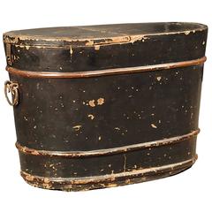 Chinese Black Lacquer Oval Keeper's Trunk 8