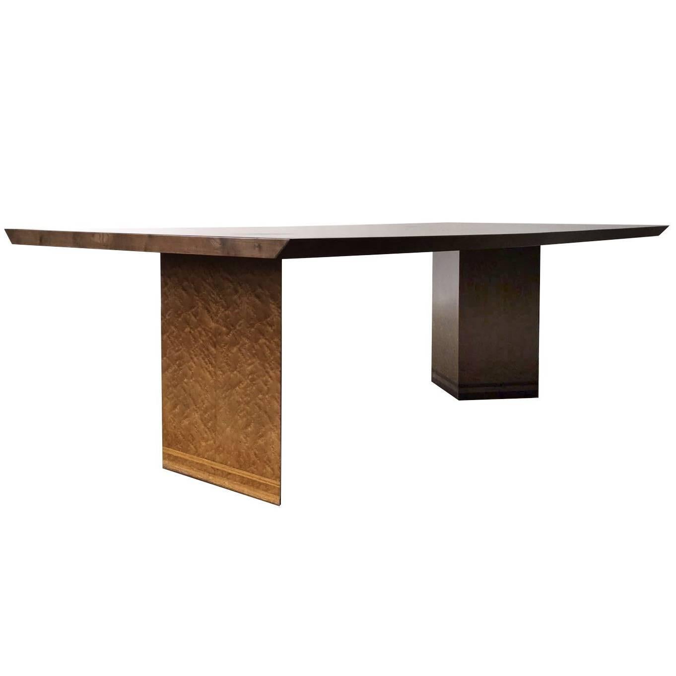 Saporiti Dining Table in Bird's-Eye Maple by Giovanni Offredi
