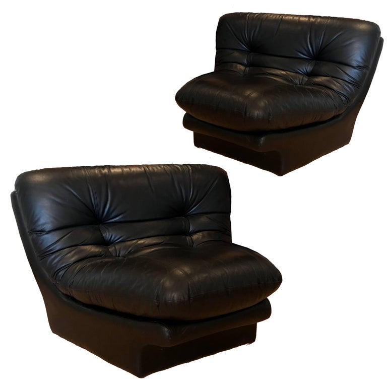 pair of vladimir kagan sculptural hurricane lounge club chairs at