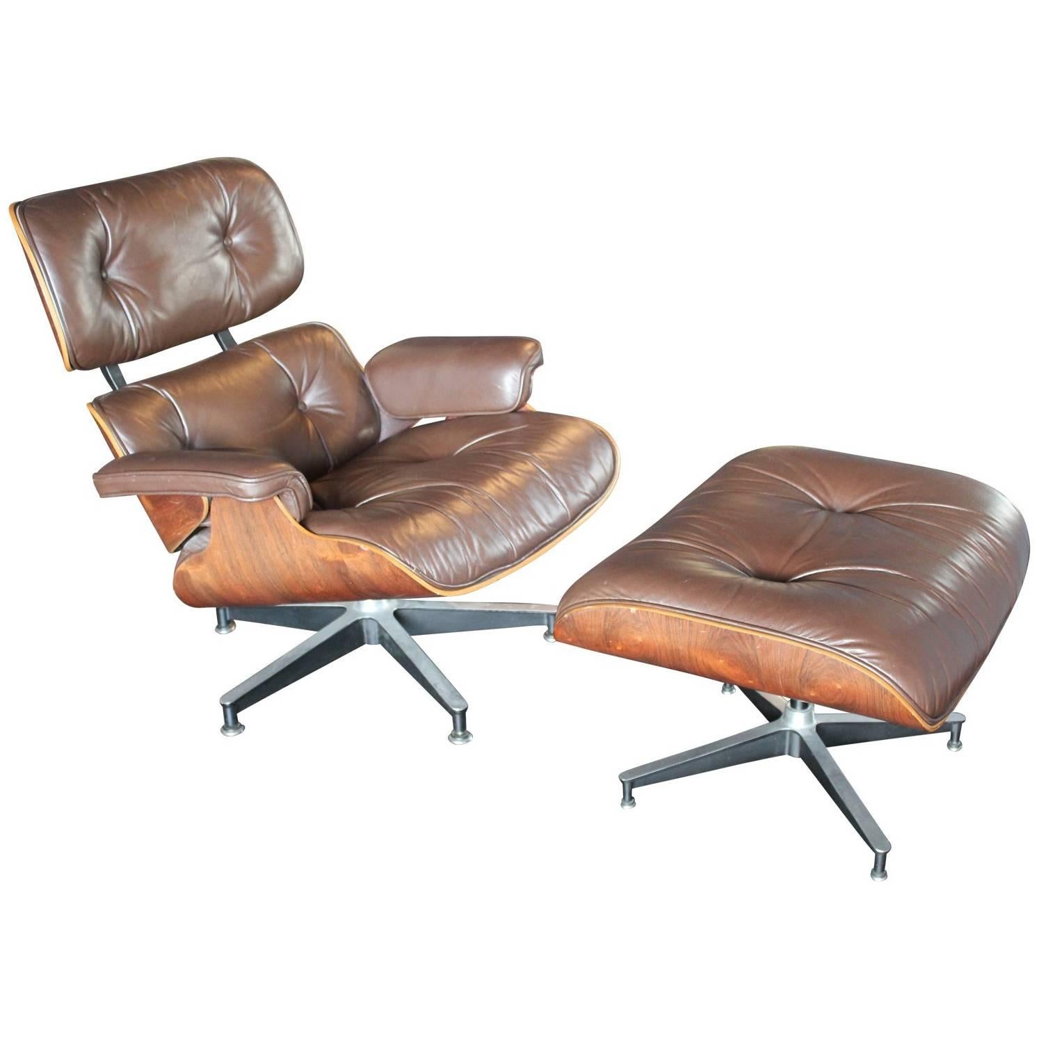 Modern Rosewood Eames Lounge Chair and Ottoman in Dark Brown Leather 670