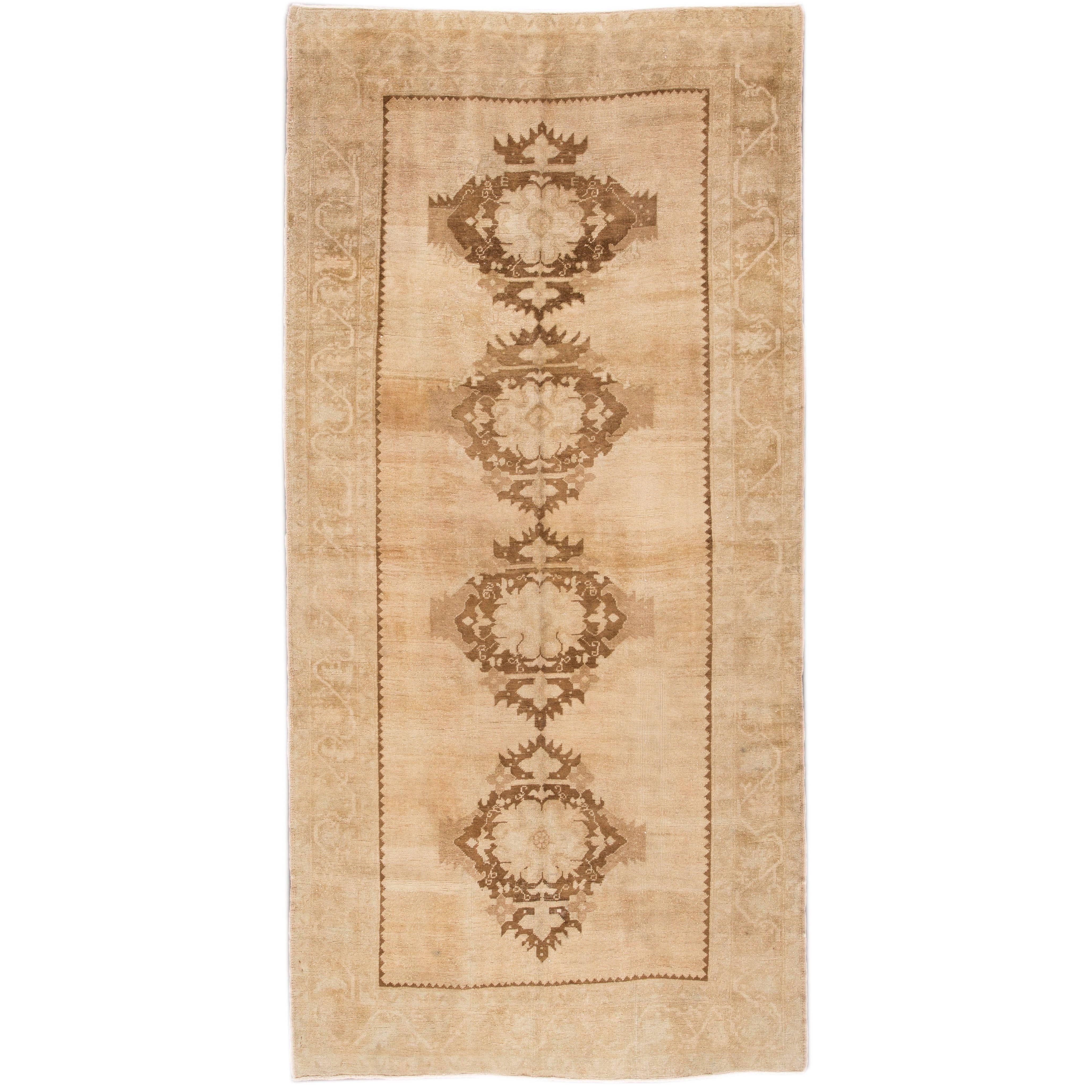 Tapis Khotan ancien en vente