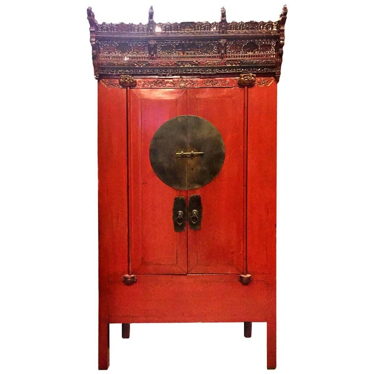 Antique Chinese Red Lacquer Wedding Cabinet With Crown, 19th Century Antique Chinese Red Lacquer Wedding Cabinet with Crown, 19th Century, Rare For Sale - Antique Chinese Red Lacquer Wedding Cabinet With Crown, 19th Century