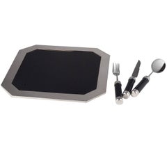 Charger and 3-Piece Flatware Set for One with Carbon Fiber