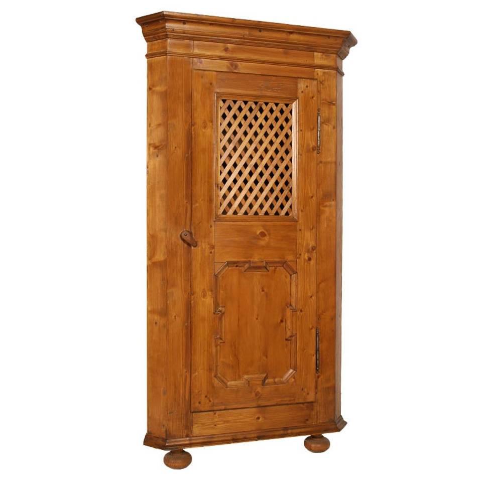 Late 19th Century Tyrol Country Corner Rustic Cupboard Solid Wood Pine Polished For Sale