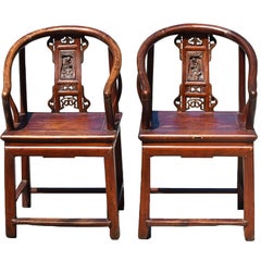 Paire de chaises chinoises anciennes pour femmes