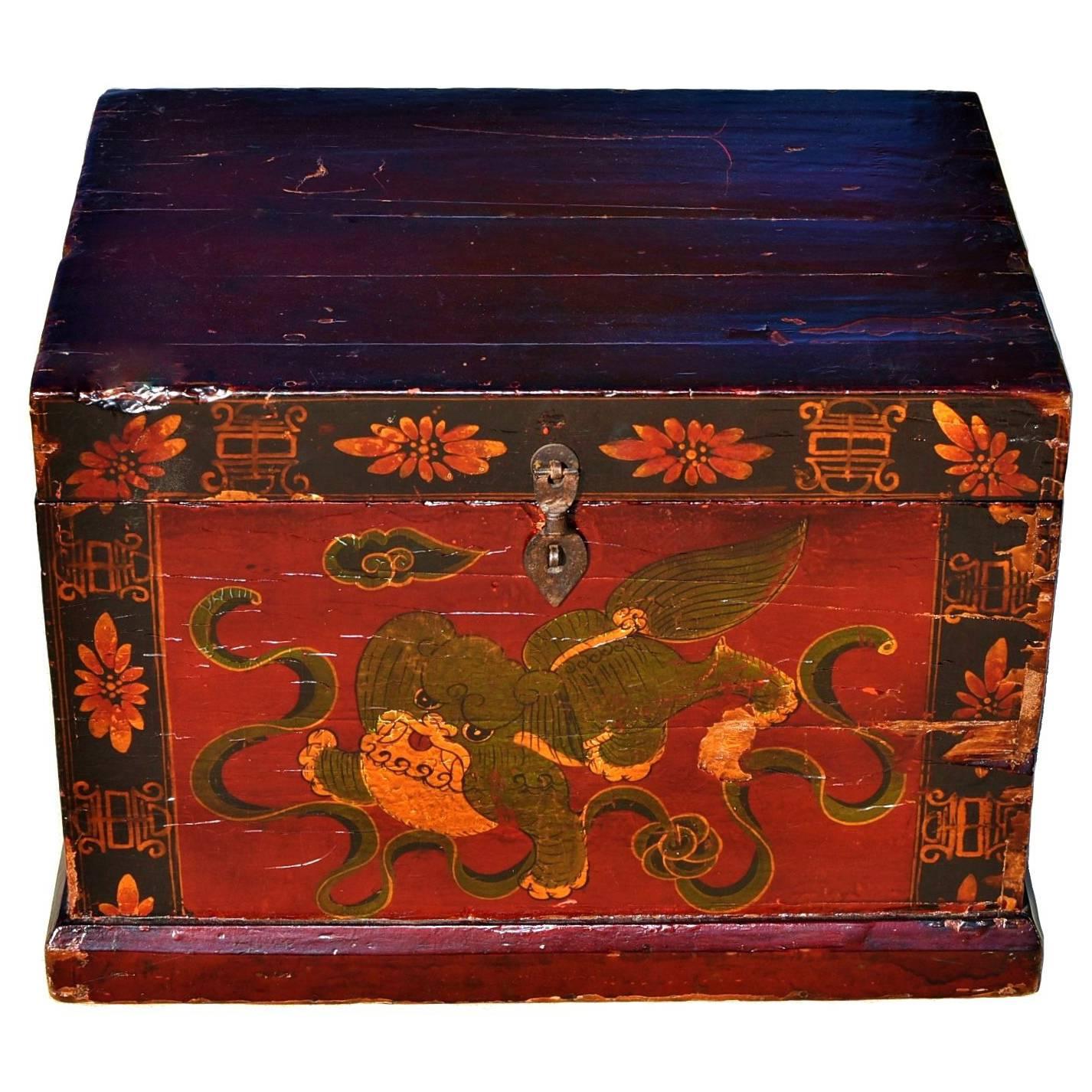 Large Painted Box with Foo Dog, Antique Trunk