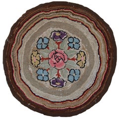 Handmade Antique American Hooked Rug, 1900s, 1C16