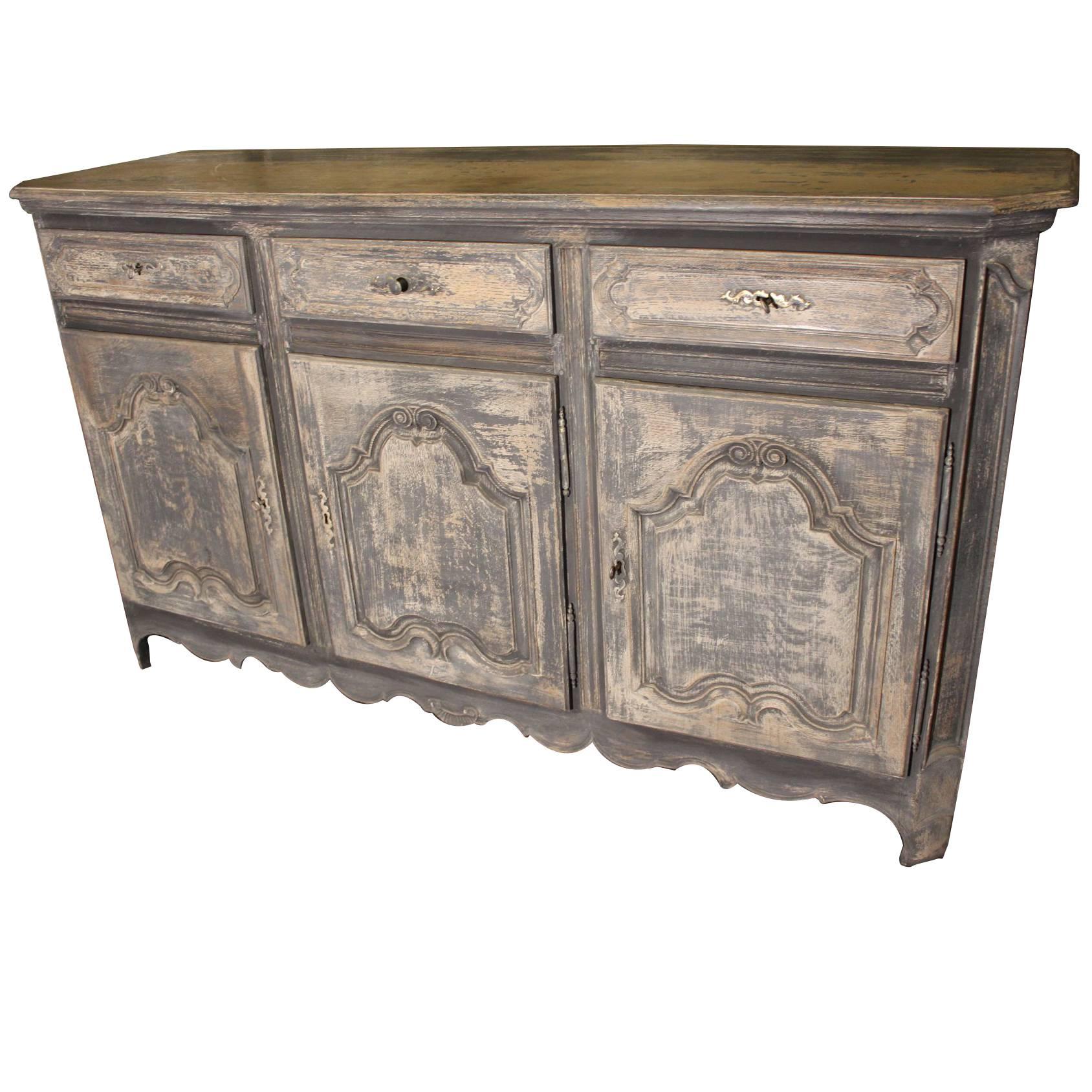 French Mid-19th Century Louis XV Painted Dresser 