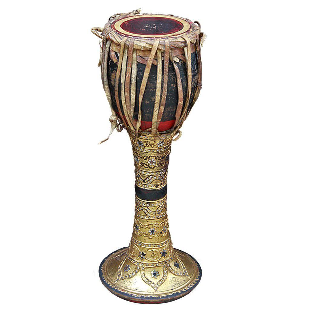 19th Century Gilded Lacquered Teak Burmese Goblet “Ozi” Drum For Sale