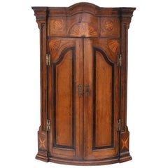 Antique Quality Georgian, circa 1760 Inlaid Crossbanded Oak Corner Cupboard