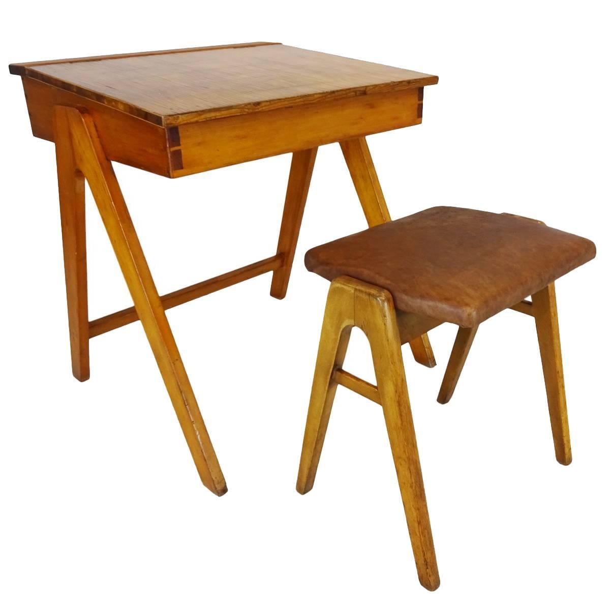 1950s Robin Day for Hille Art Student Desk and Accompanying Stool For Sale