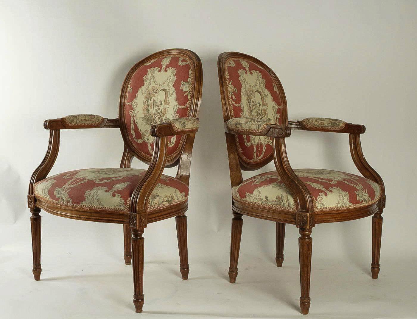 Set of Four French, 19th Century, Louis XVI Style Fruitwood Armchairs In Excellent Condition For Sale In Saint Ouen, FR