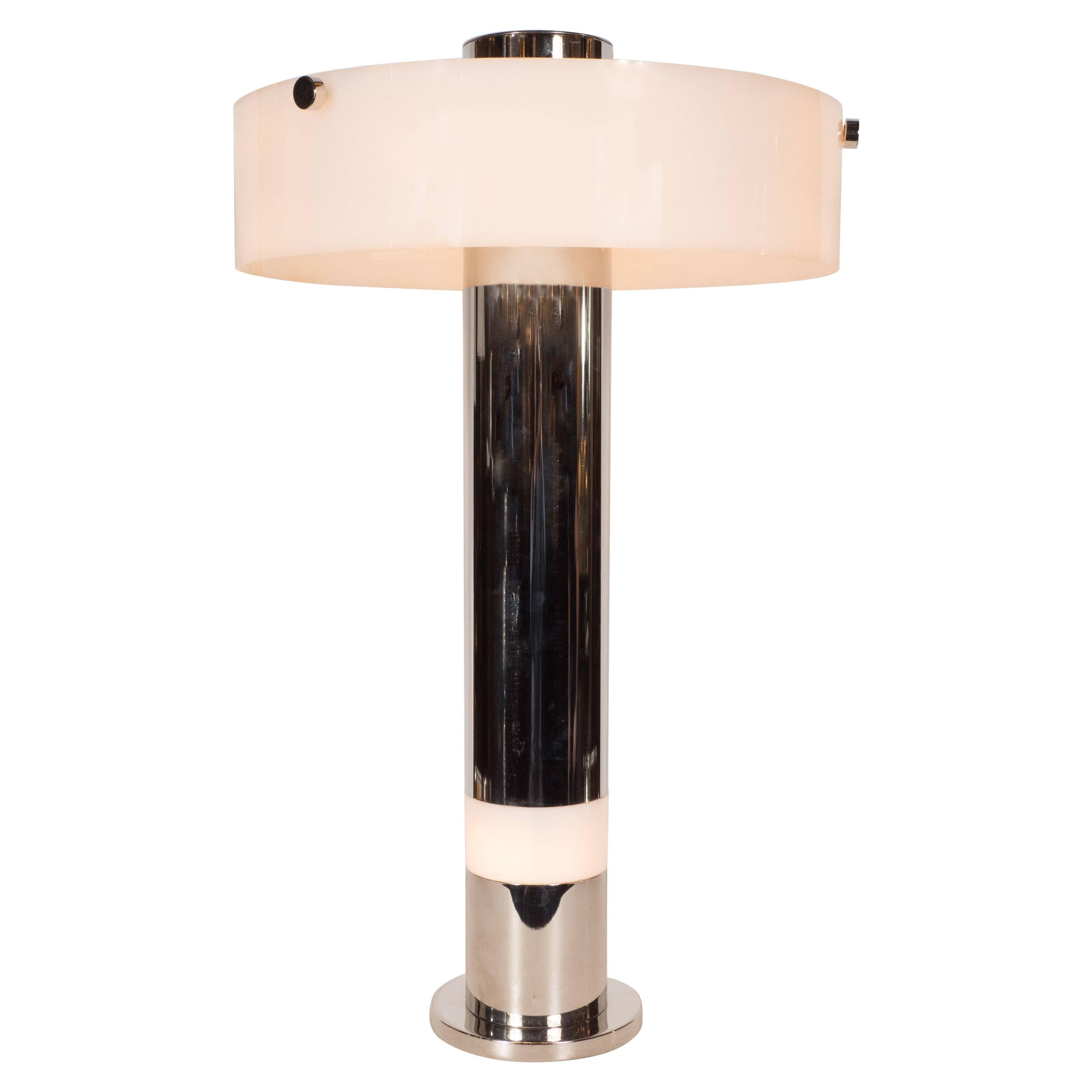 Exceptional American Curvilinear Mid-Century Modern Lucite & Chrome Table Lamp
