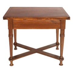 Tavolo pieghevole tirolese di fine Ottocento in legno massiccio di Oak, restaurato