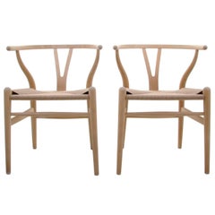 Vintage CH24, Wishbone Chairs by Hans J Wegner for Carl Hansen & Son in 1949, Pair