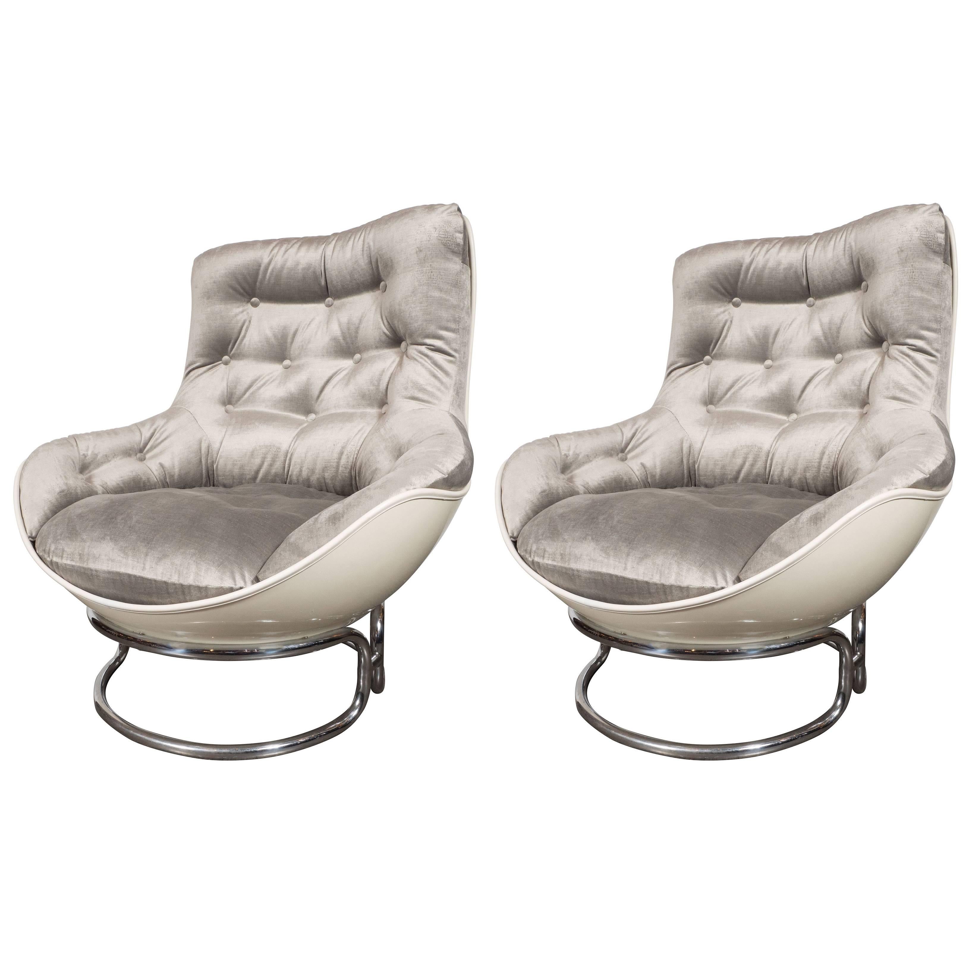 Pair of French Mid-Century Modern Chrome and Fiberglass Lounge Chairs, Airborne
