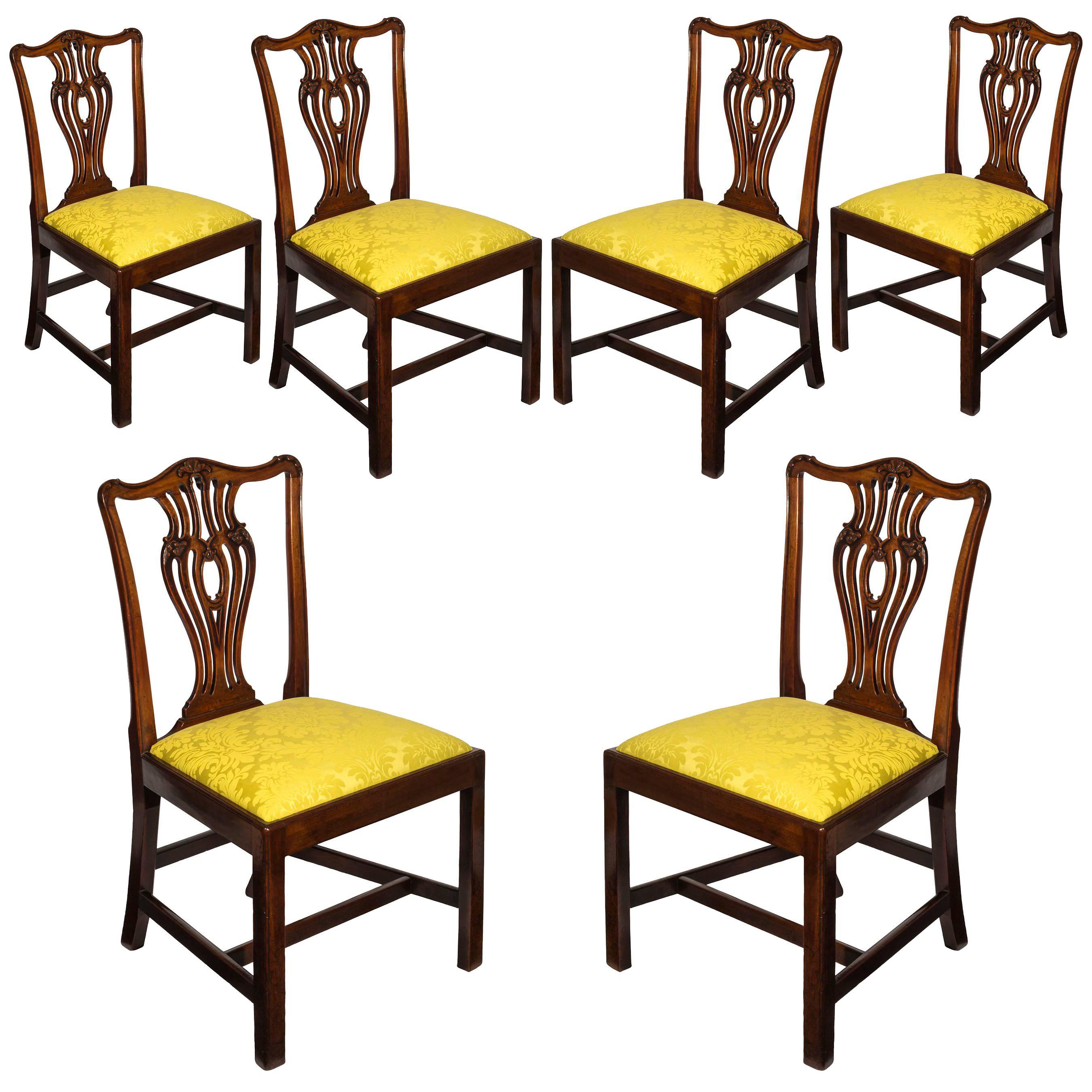 Set of Six English 18th Century George III Chippendale Mahogany Dining Chairs