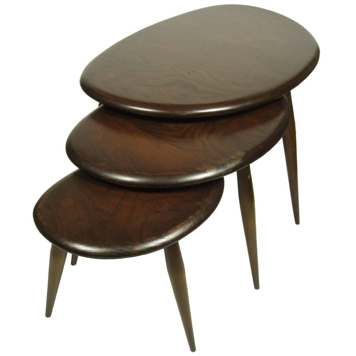 Set of Three Mid-Century Modern Ercol Pebble Elmwood Nesting Tables For Sale