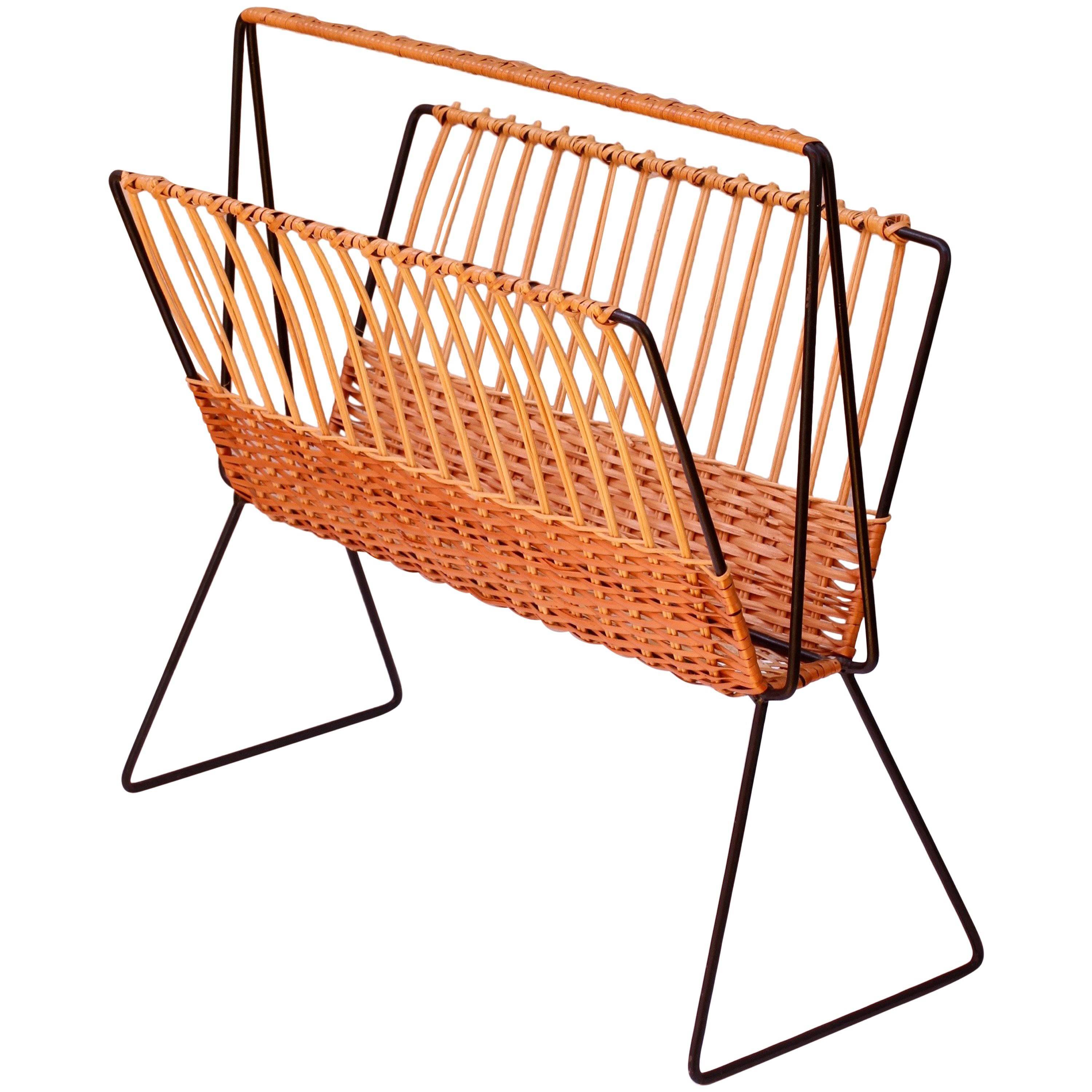 Mid-Century Modernist Wicker Magazine Rack Stand in the Style of Rohe Noordwolde