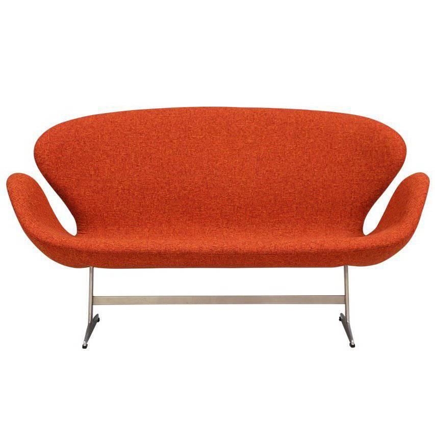 Arne Jacobsen “Swan” Sofa for Fritz Hansen