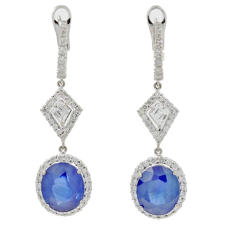 18K White Gold Earrings with Blue Sapphires and Diamonds For Sale
