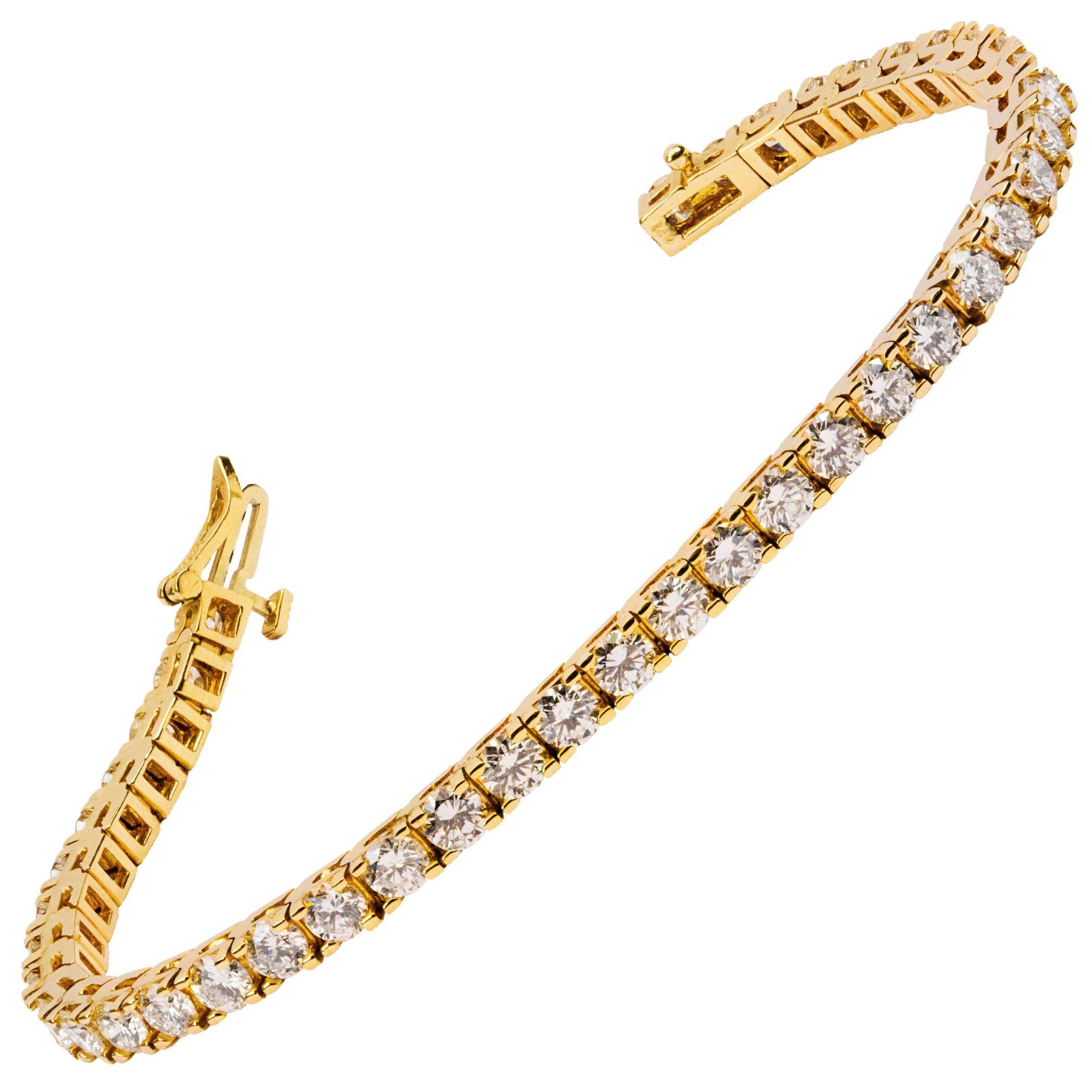 Roman Malakov 8.68 Carats Total Brilliant Round Diamond Tennis Bracelet in Gold For Sale