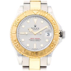 Montre-bracelet Rolex Yachtmaster de taille moyenne en or jaune avec cadran en acier inoxydable et platine 