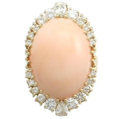 1970s 24.31 Carat Angel Coral and 1.82 Carat Diamond Yellow Gold Cocktail Ring 5