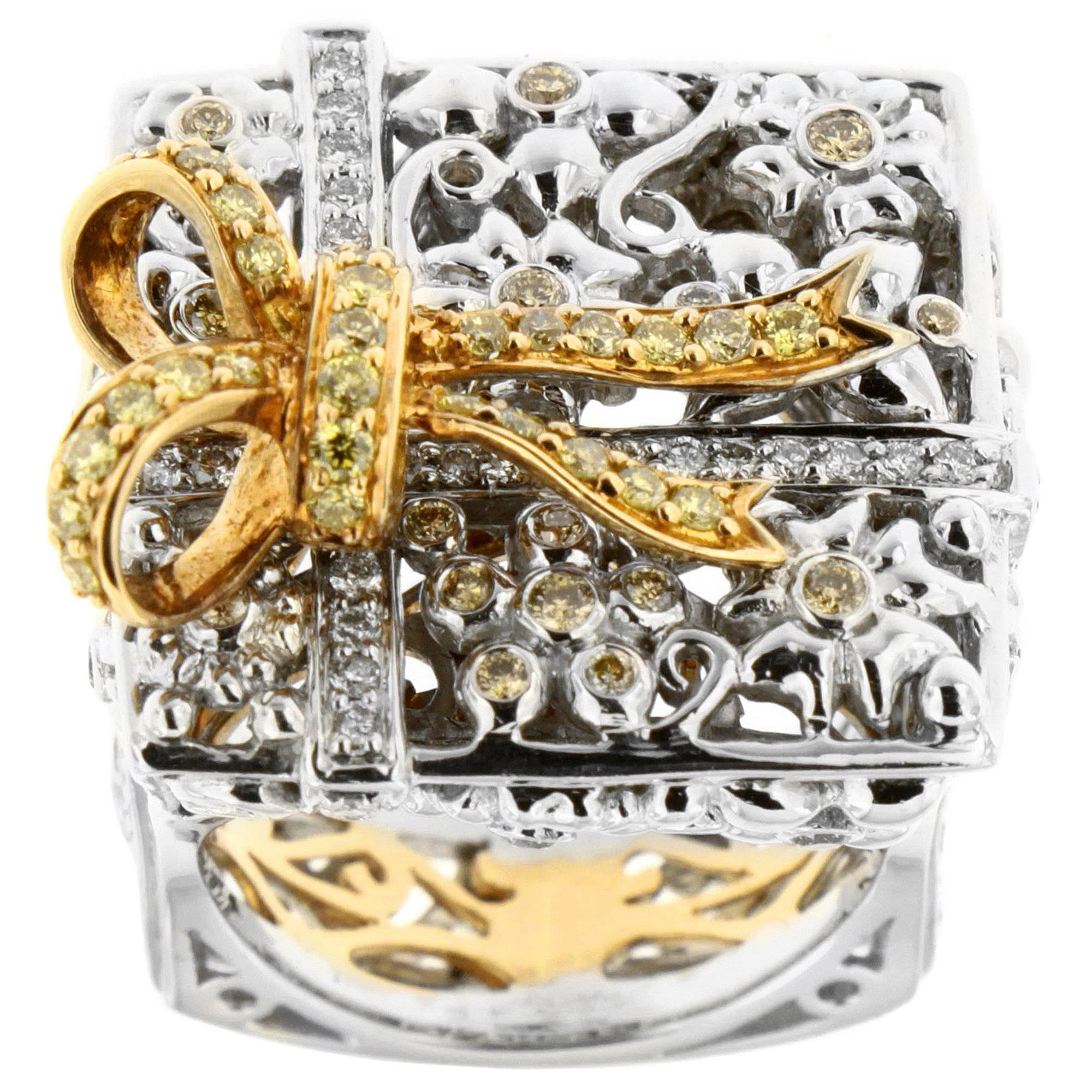 Zorab Creation Yellow and White Diamond Square Gold Ribbon Cocktail Ring For Sale