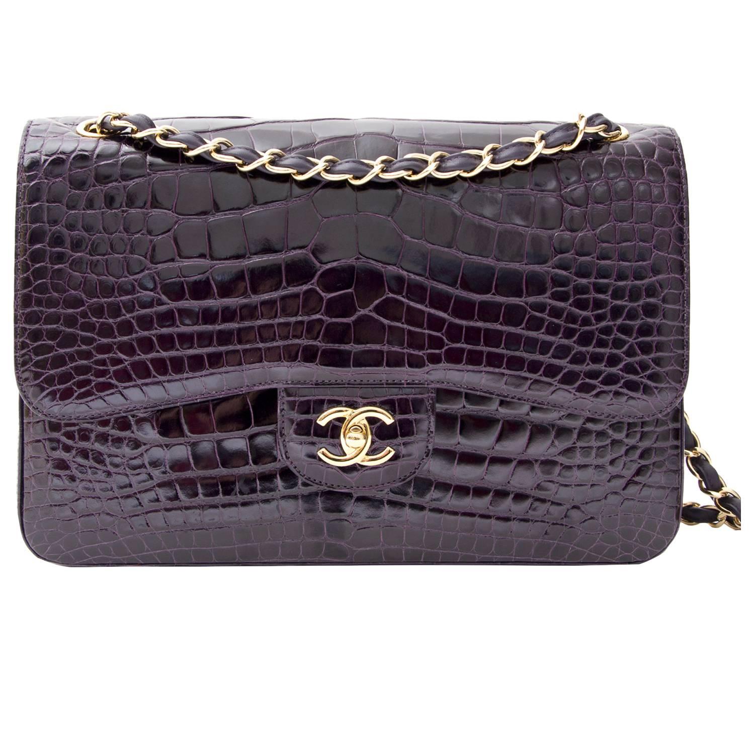 Raro Chanel  Borsa Jumbo a doppia patta in coccodrillo ametista