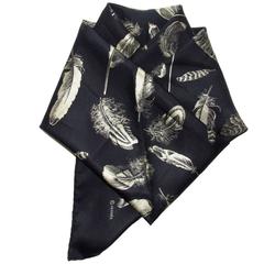 Vintage and Designer Scarves - 1,078 For Sale at 1stdibs - Page 3  
