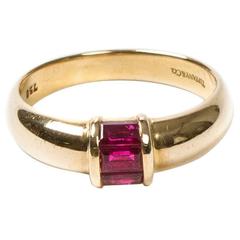 Ring Yellow Gold Ruby