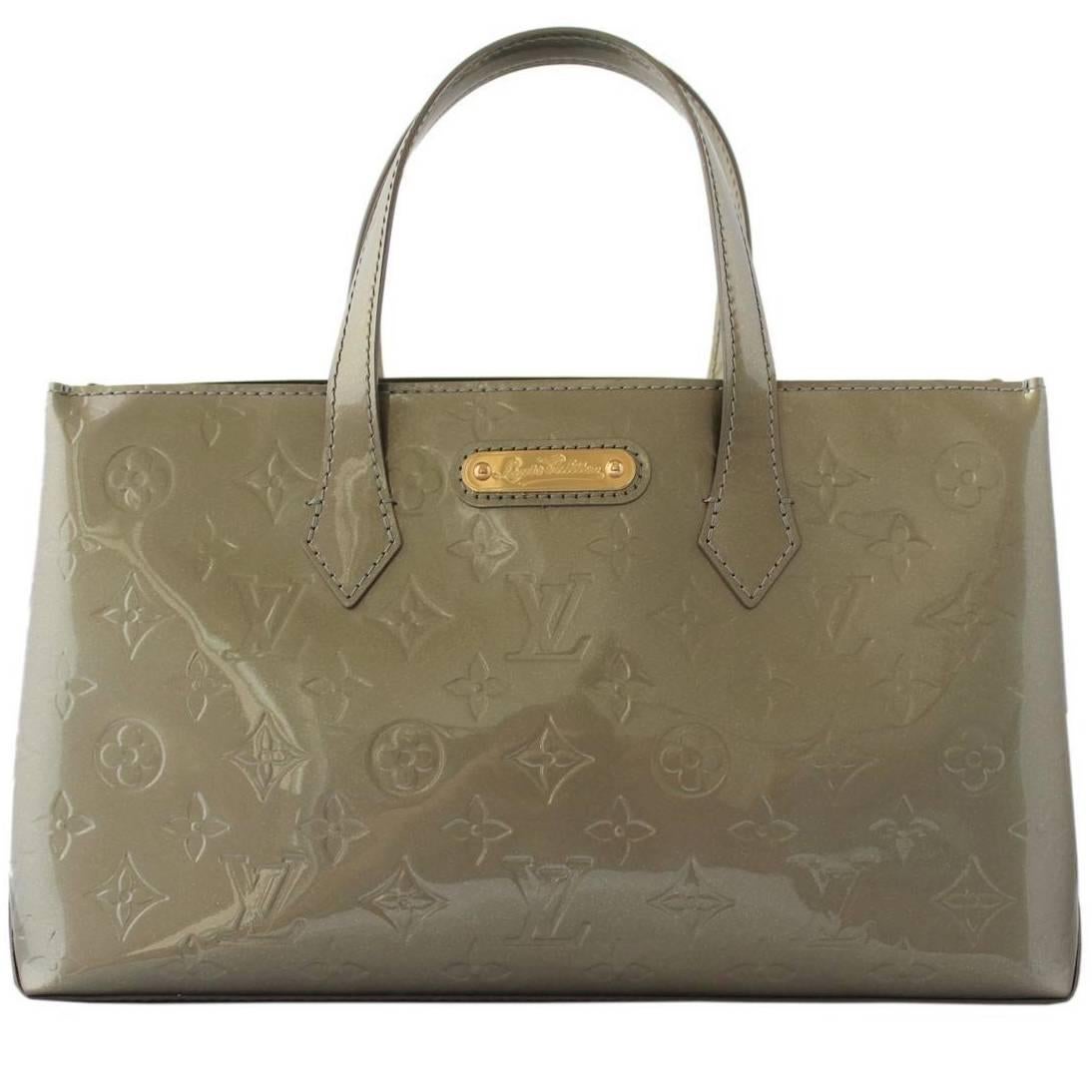 2010 Louis Vuitton Green Olive Wilshire PM bag