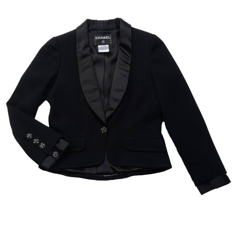 CHANEL Short Black Tuxedo Jacket in Wool Size 40FR