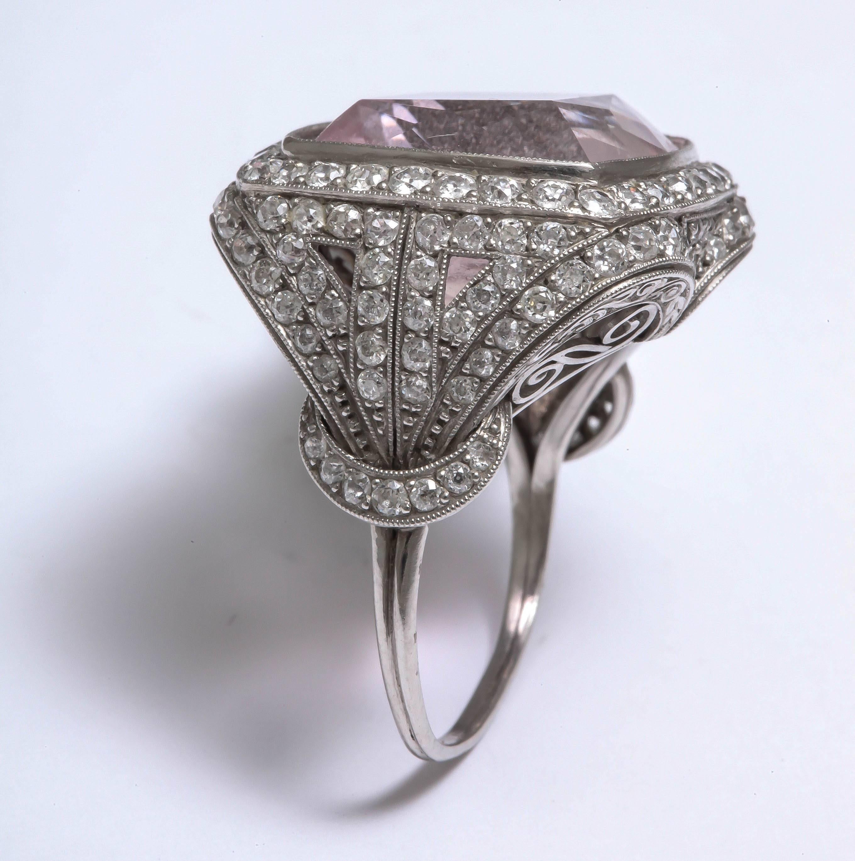Rare Vintage Kunzite and Diamond Platinum Ring In Good Condition In New York, NY