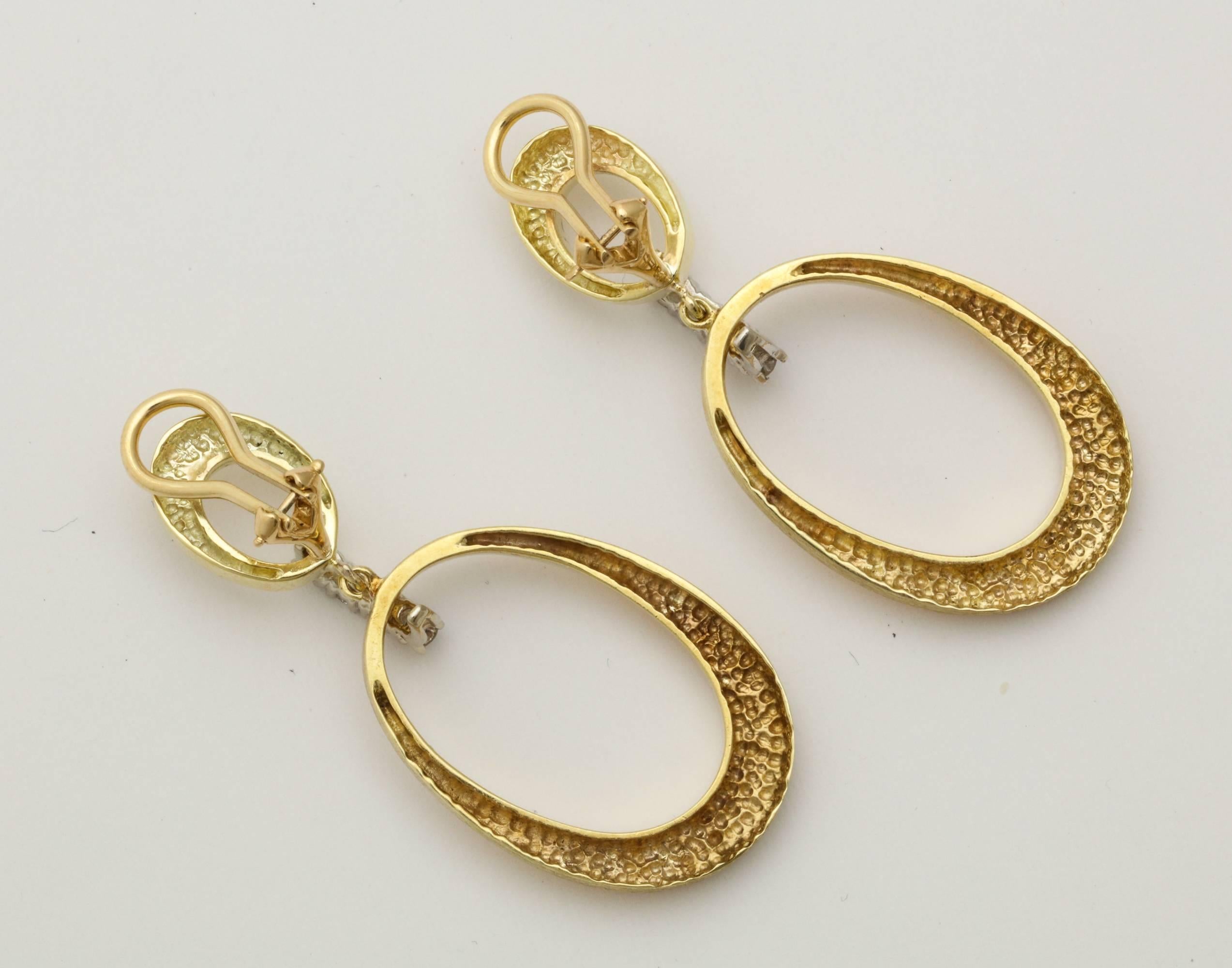 Modernist Diamond and Gold Earrings In Good Condition For Sale In New York, NY