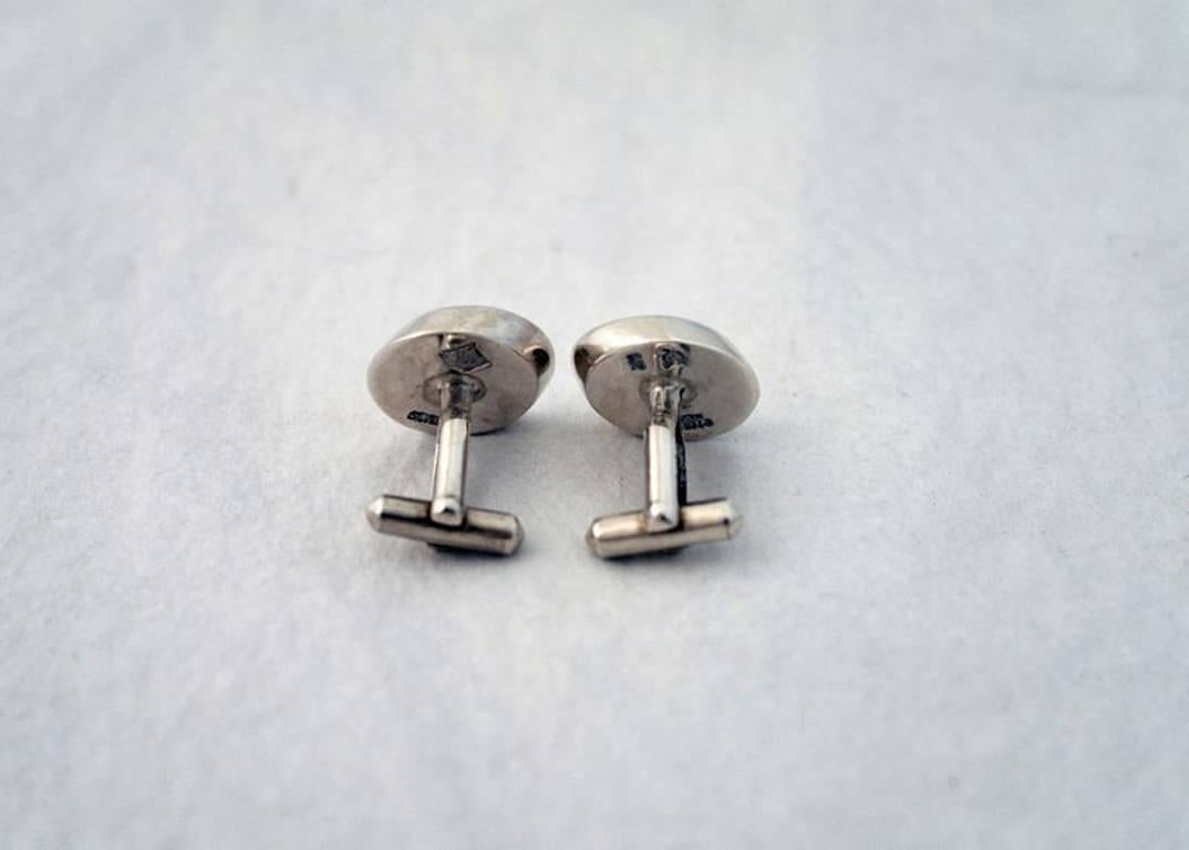 Rare Antonio Pineda Ovoid Sculptural Sterling Silver Cufflinks In Excellent Condition For Sale In New York, NY