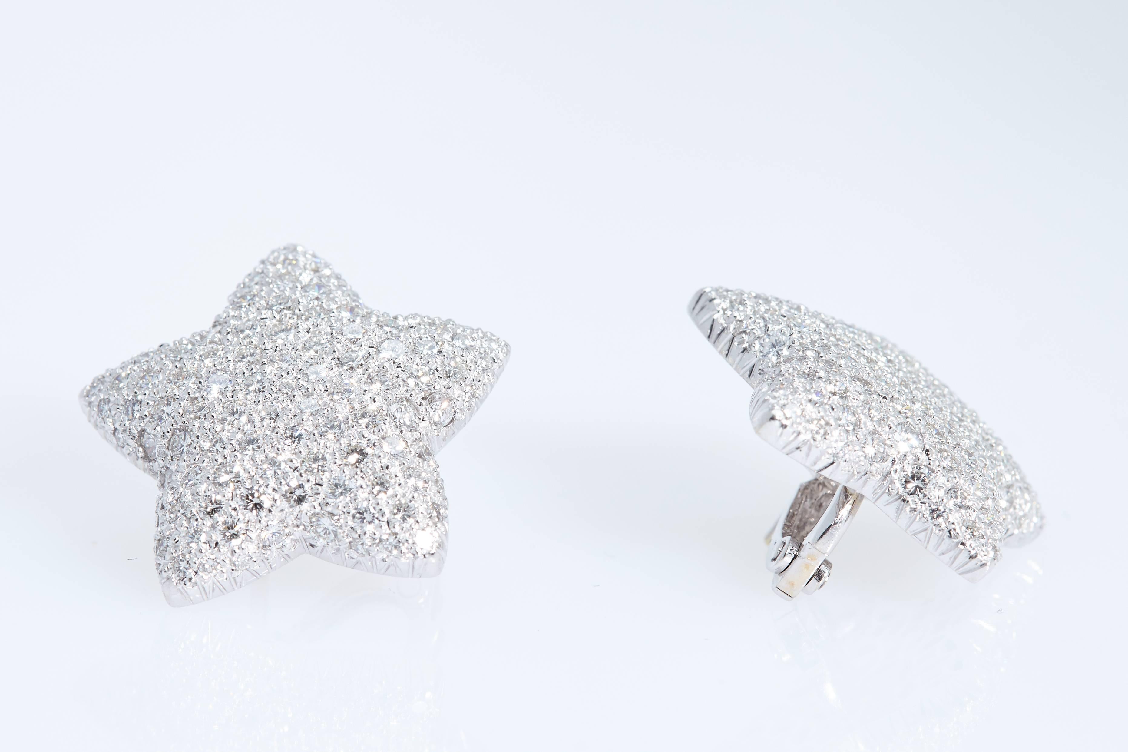 Modern 200 Diamonds White Gold Five Point Star Earrings For Sale