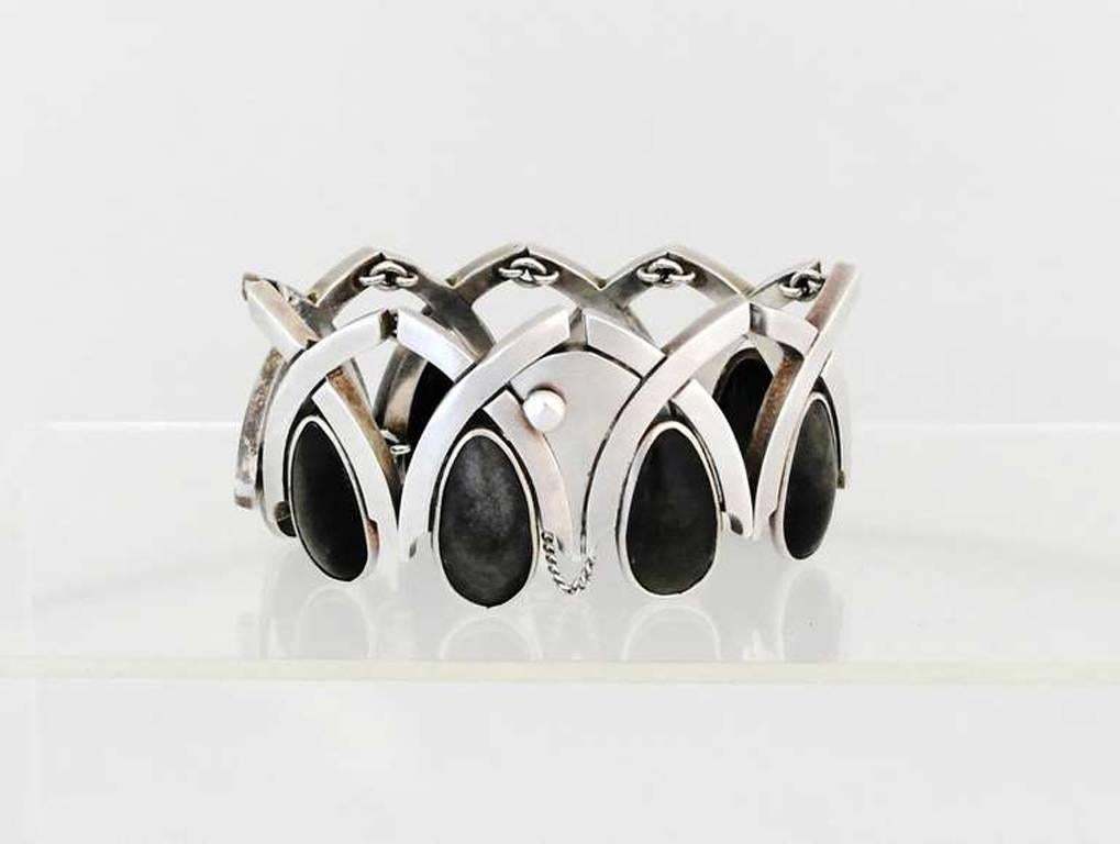 Antonio Pineda .970 Silver & Onyx Modernist Bracelet For Sale 3