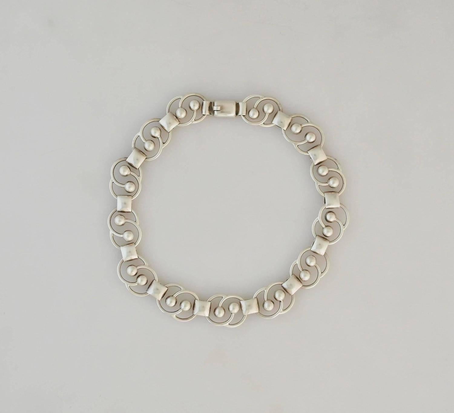 Early Hector Aguilar Sterling Silver Necklace 1955 Circular Link Motif For Sale 5