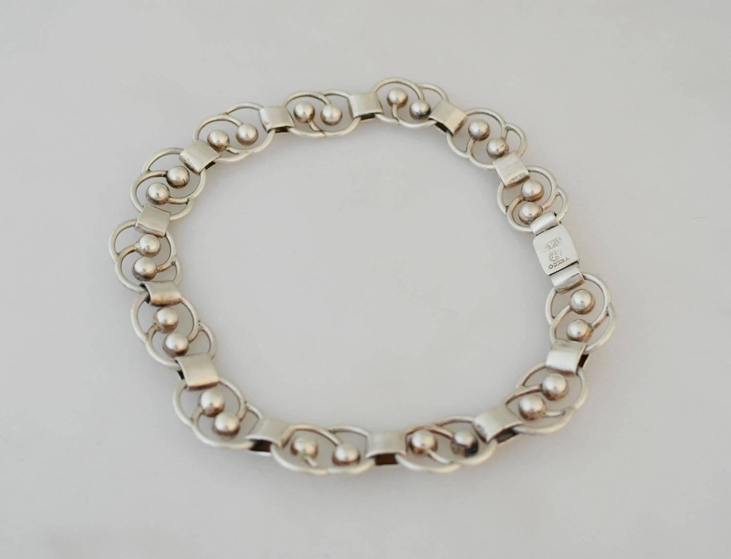 Early Hector Aguilar Sterling Silver Necklace 1955 Circular Link Motif For Sale 2