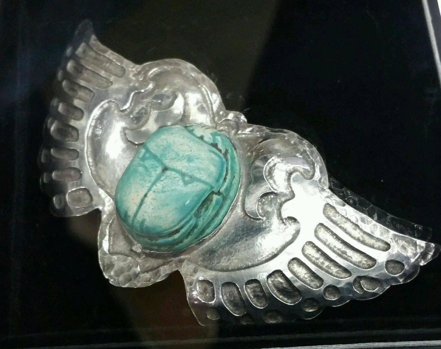 Women's or Men's 1915 Marshall Field Handwrought Arts & Crafts Sterling Silver Scarab Wings Pin For Sale