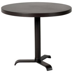 Gueridon 77 Large Round Pedestal Table in Essential Colors by Tolix